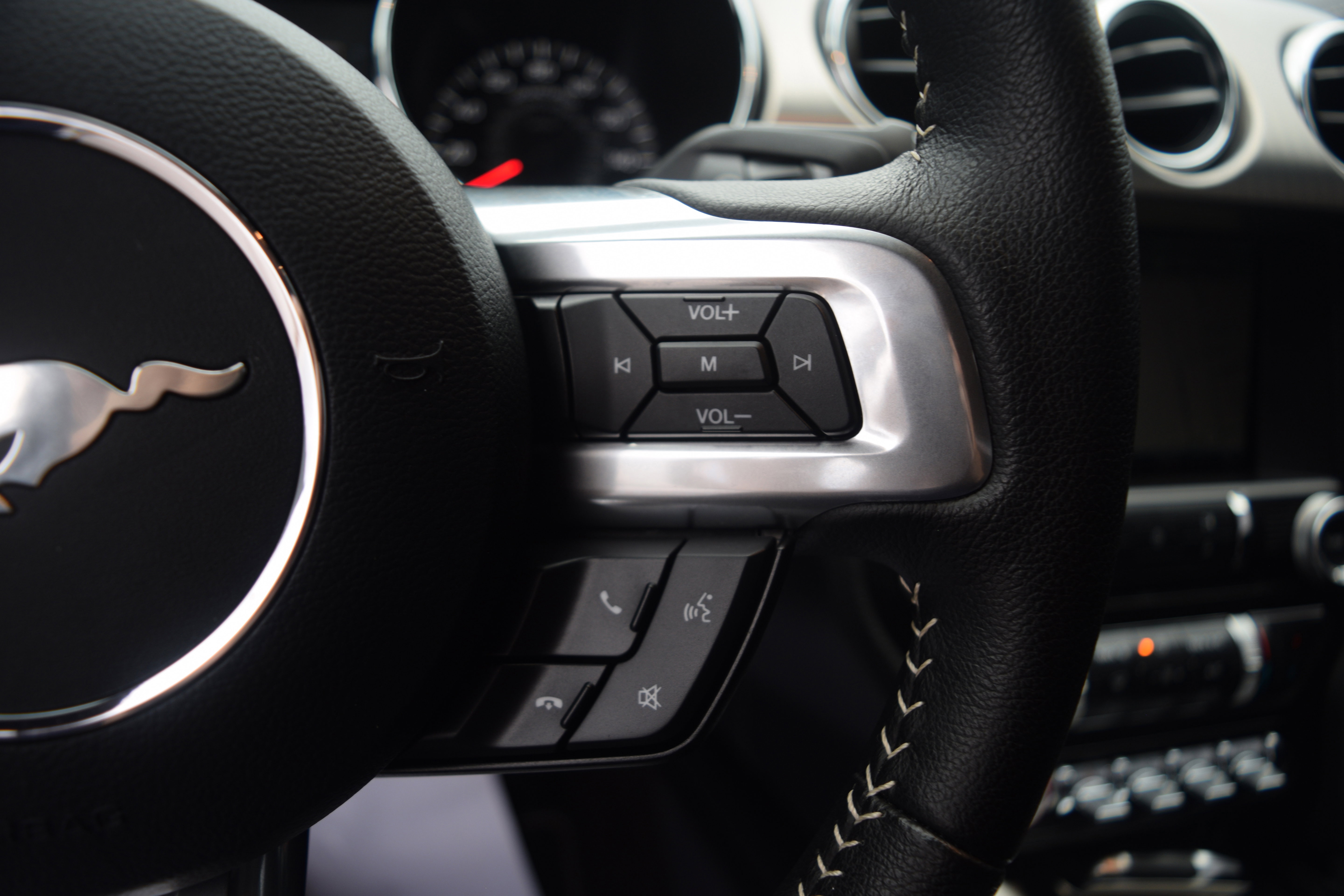 Used 2015 Ford Mustang GT Premium w/ Equipment Group 401A image 5