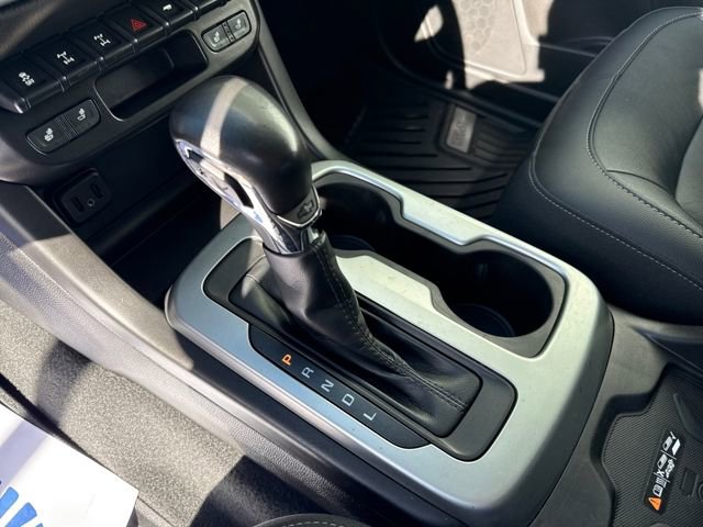 Used 2022 Chevrolet Colorado ZR2 image 18