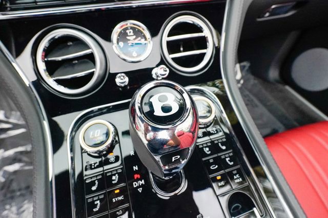 Used 2024 Bentley Continental GT V8 image 72