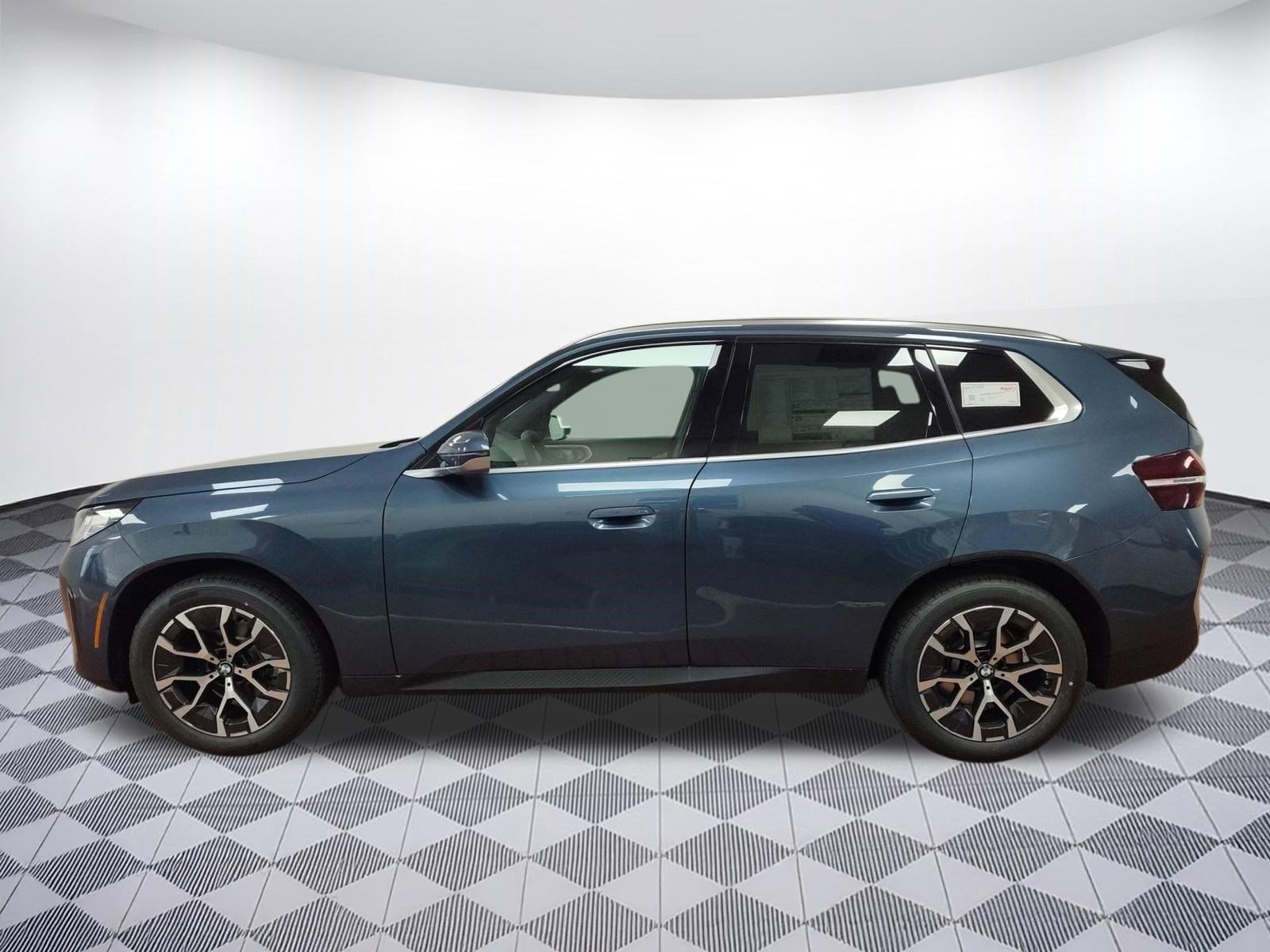 Used 2026 BMW X1 xDrive28i w/ Convenience Package image 2