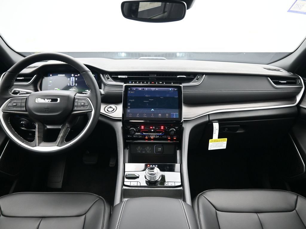 New 2024 Jeep Grand Cherokee Limited 4xe image 24