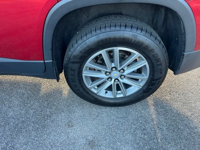 Used 2023 Chevrolet Traverse LT FWD image 30