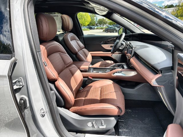 New 2026 Lincoln Nautilus Reserve AWD/4WD image 26