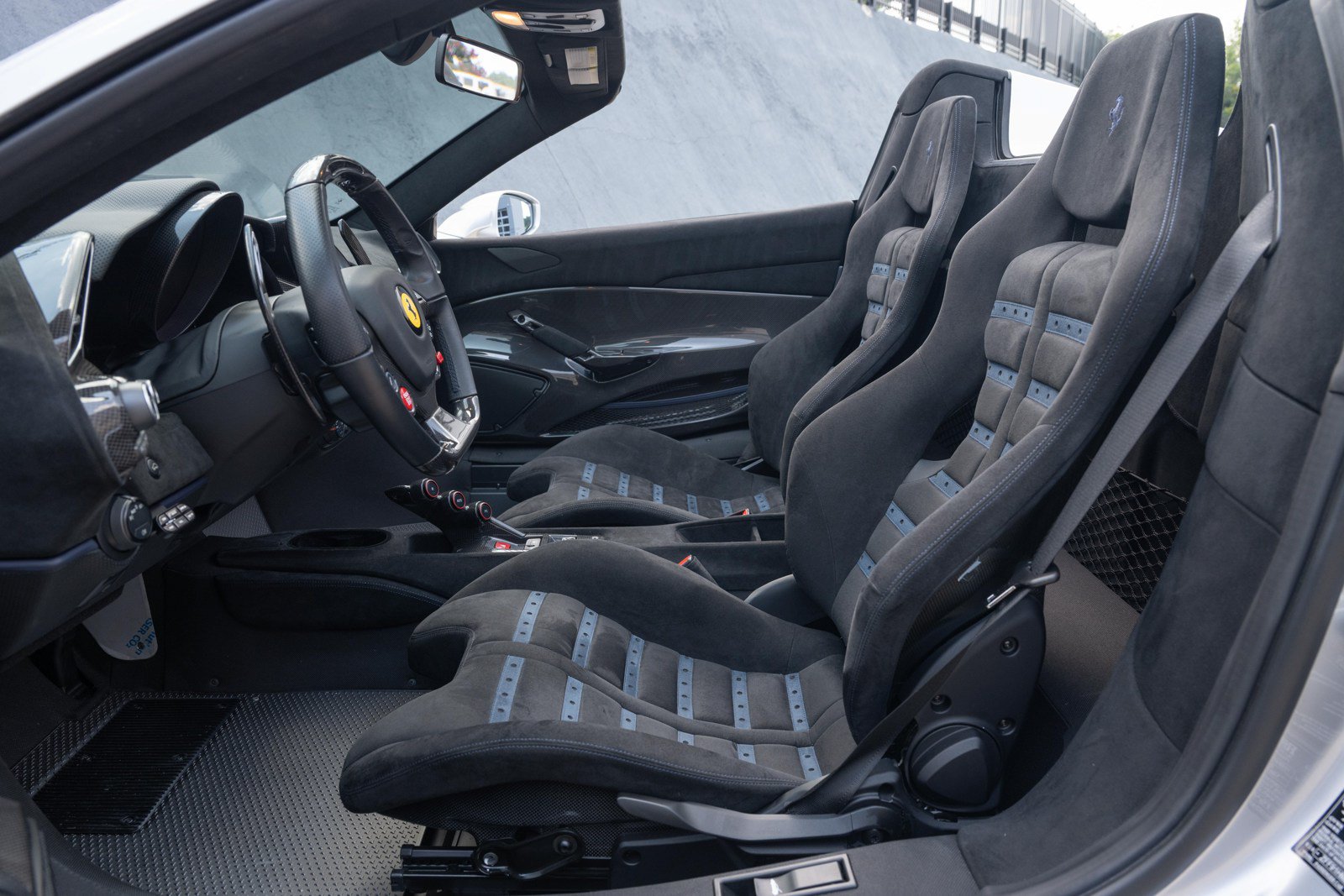 Used 2020 Ferrari 488 Pista Spider RWD image 34