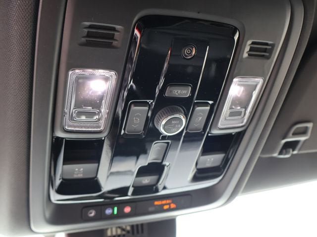 New 2026 GMC Yukon XL Elevation w/ Elevation Premium Package AWD/4WD image 35