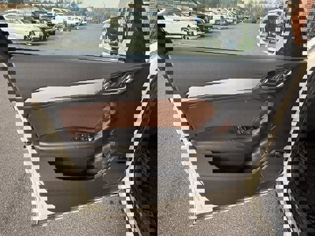 Used 2018 Audi Q3 2.0T Premium Plus w/ Premium Plus Package image 17