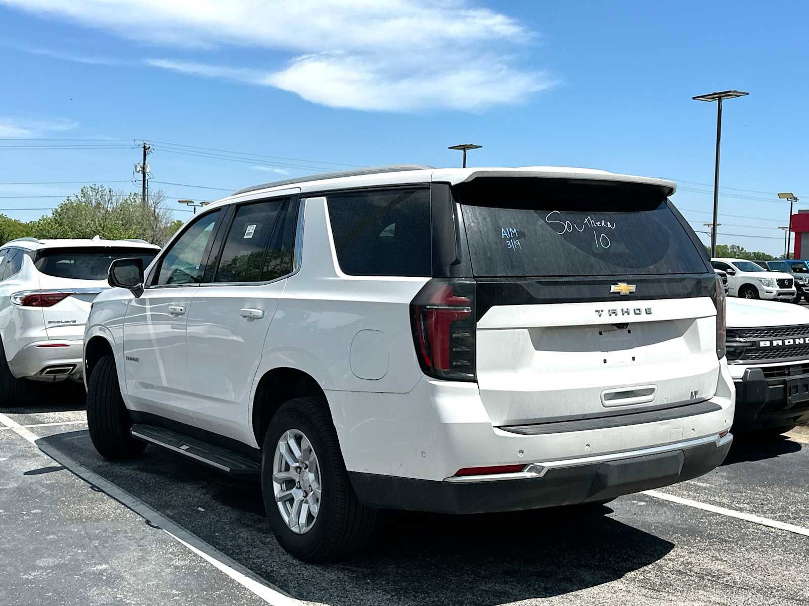Used 2025 Chevrolet Tahoe LT image 3