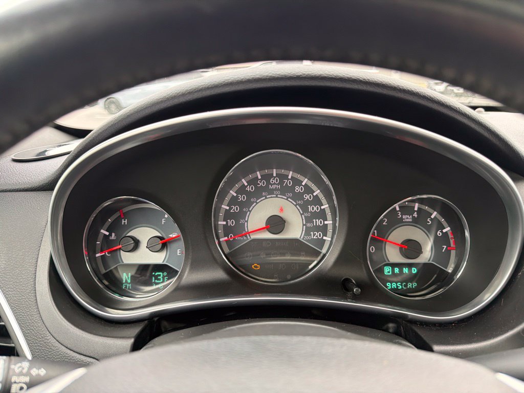 Used 2012 Chrysler 200 Limited FWD image 17