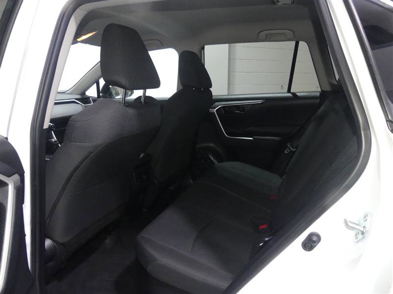 Used 2021 Toyota RAV4 LE image 26