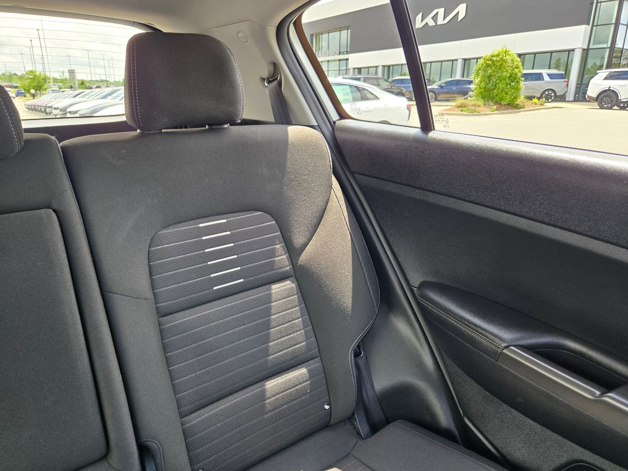 Used 2018 Kia Sportage LX image 14