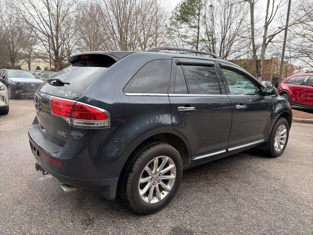 Used 2013 Lincoln MKX FWD image 6