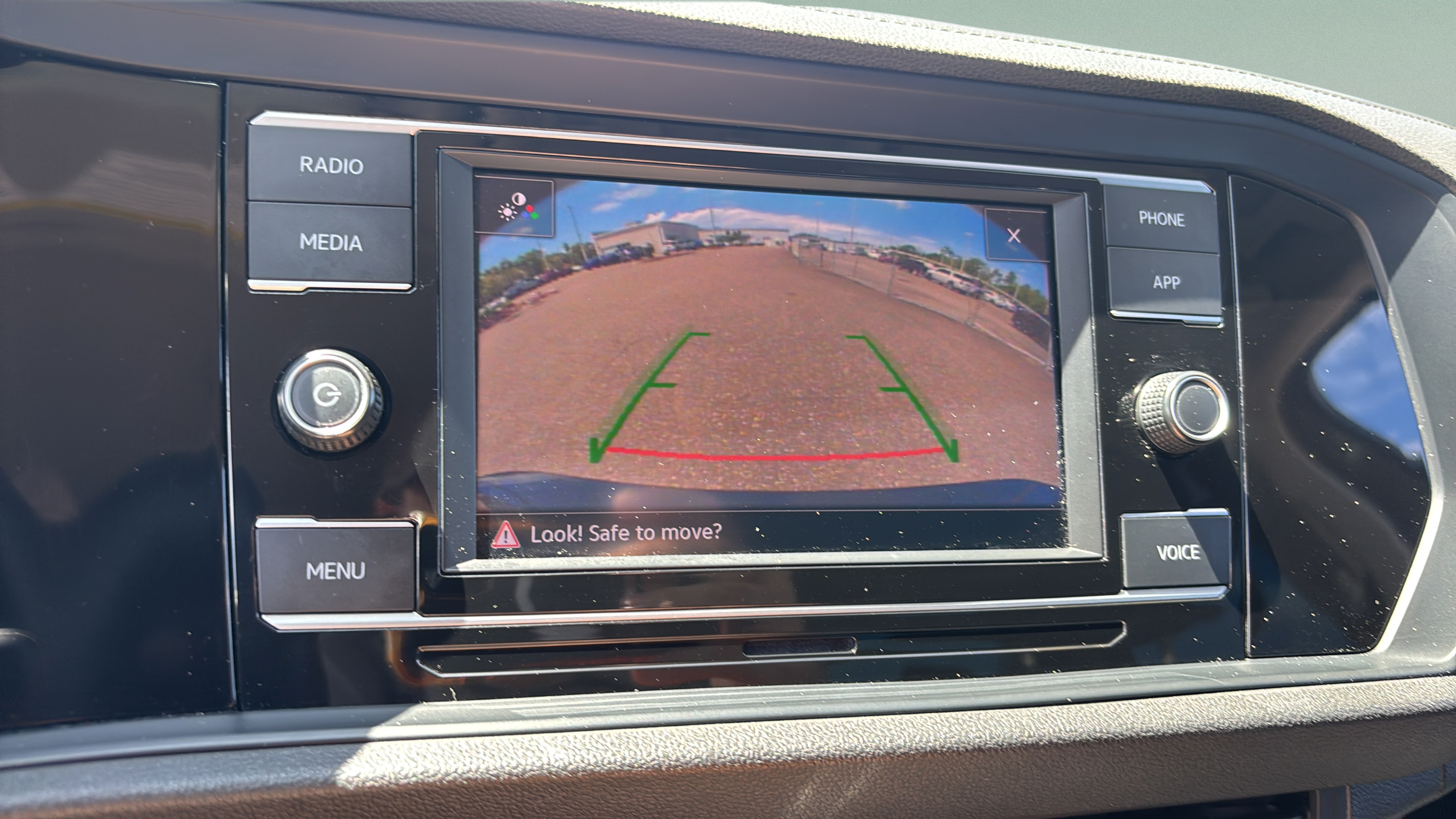 Used 2024 Volkswagen Jetta SE FWD image 22