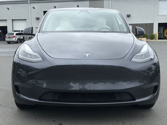 Used 2024 Tesla Model Y Long Range AWD/4WD image 16