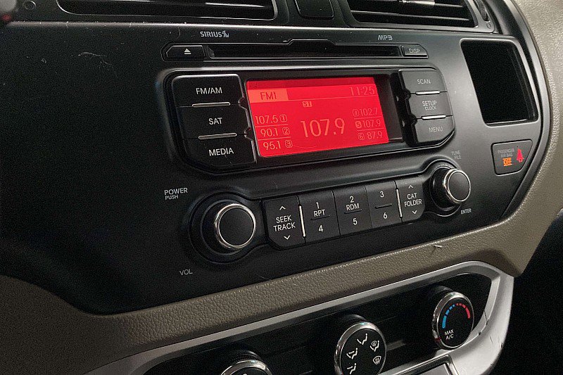 Used 2015 Kia Rio LX image 24