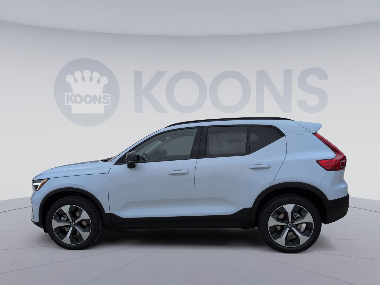 New 2026 Volvo XC40 B5 Plus w/ Protection Package Premier AWD/4WD image 7