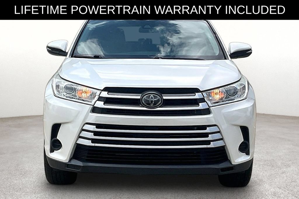 Used 2019 Toyota Highlander LE FWD image 4