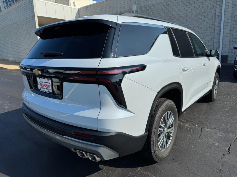 New 2026 Chevrolet Traverse LT w/ Enhanced Driving Package AWD/4WD image 3