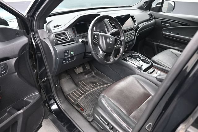 Used 2021 Honda Pilot Black Edition image 9