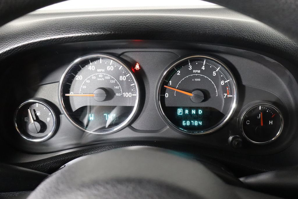 Used 2013 Jeep Wrangler Sport AWD/4WD image 11