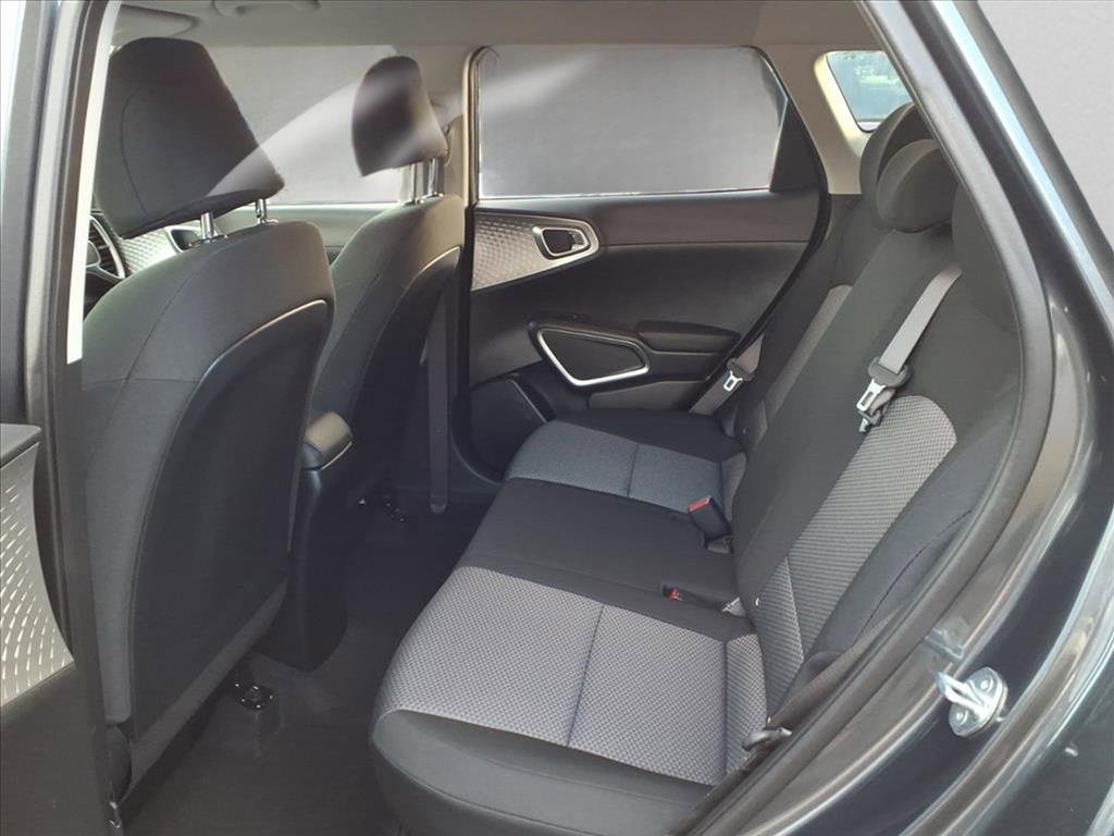 Used 2023 Kia Soul LX image 10