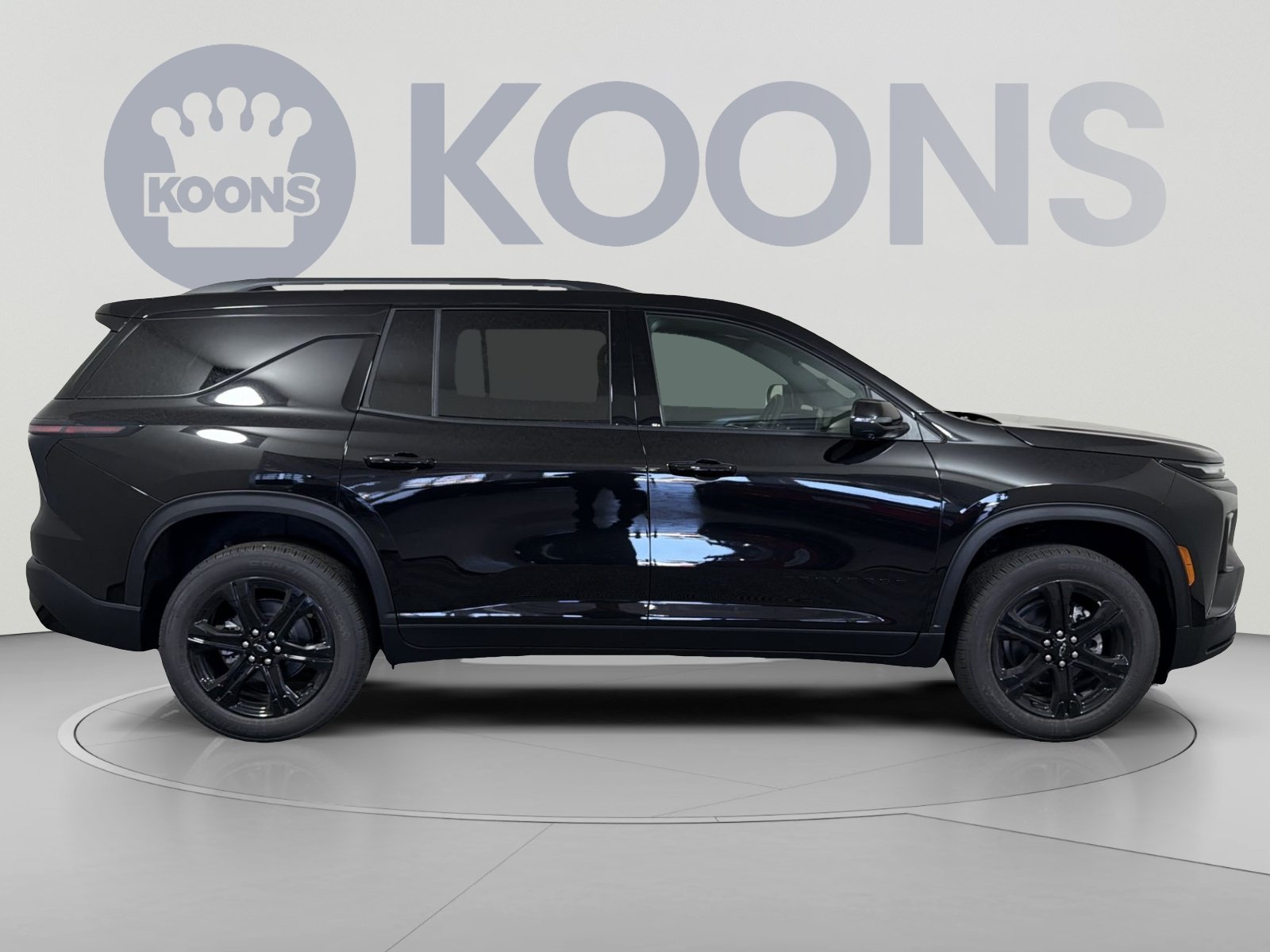New 2027 Chevrolet Traverse LT w/ Midnight/Sport Edition FWD image 8