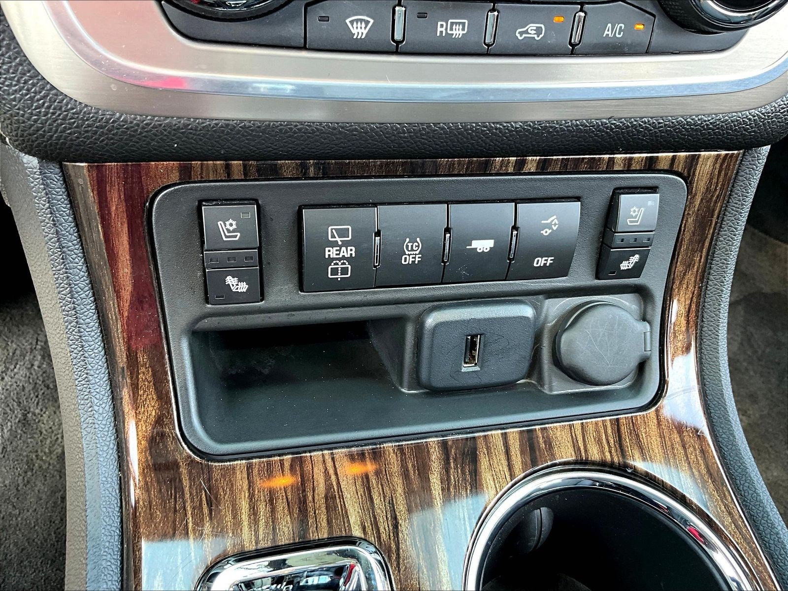 Used 2016 GMC Acadia Denali FWD image 41
