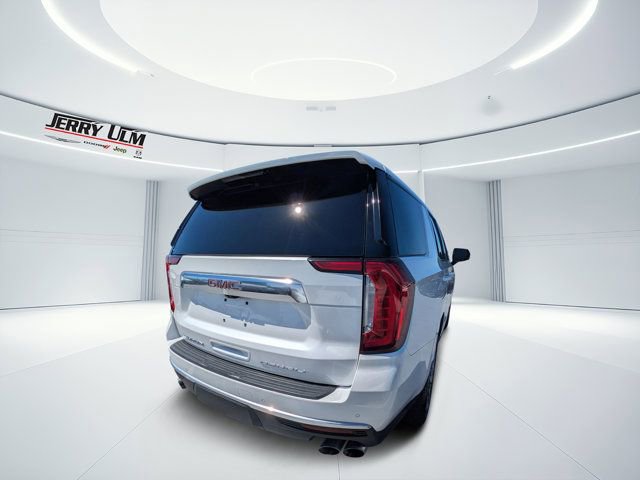 Used 2021 GMC Yukon Denali w/ Denali Premium Package image 3
