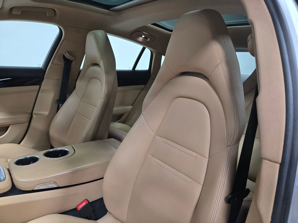 Used 2018 Porsche Panamera 4 image 12