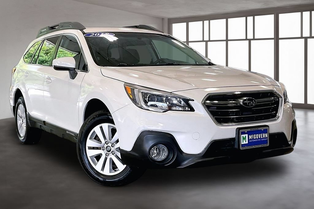 Used 2018 Subaru Outback 2.5i Premium AWD/4WD image 3