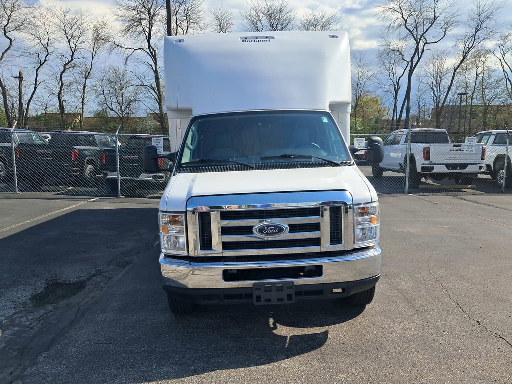 Used 2019 Ford E-450 and Econoline 450 Super Duty w/ Power Windows & Locks Group RWD image 5