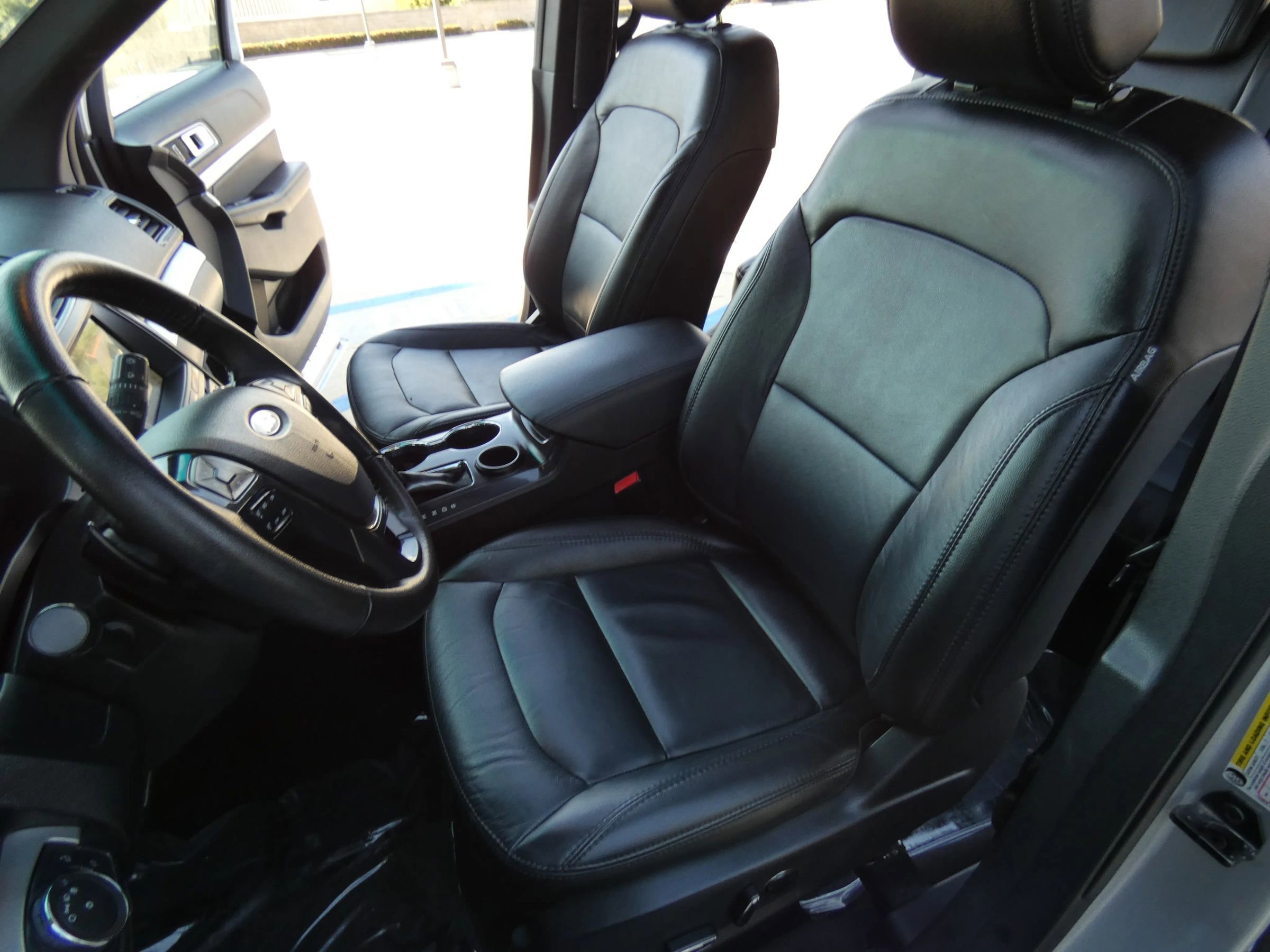 Used 2017 Ford Explorer XLT w/ Equipment Group 202A image 51