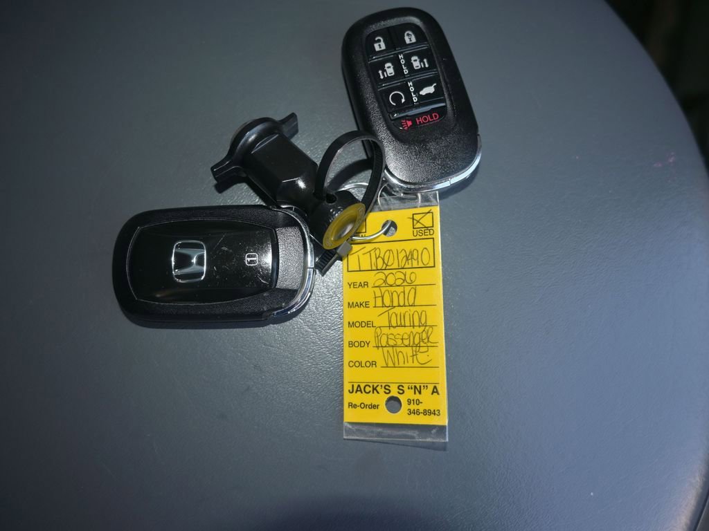 Used 2026 Honda Odyssey Touring image 23