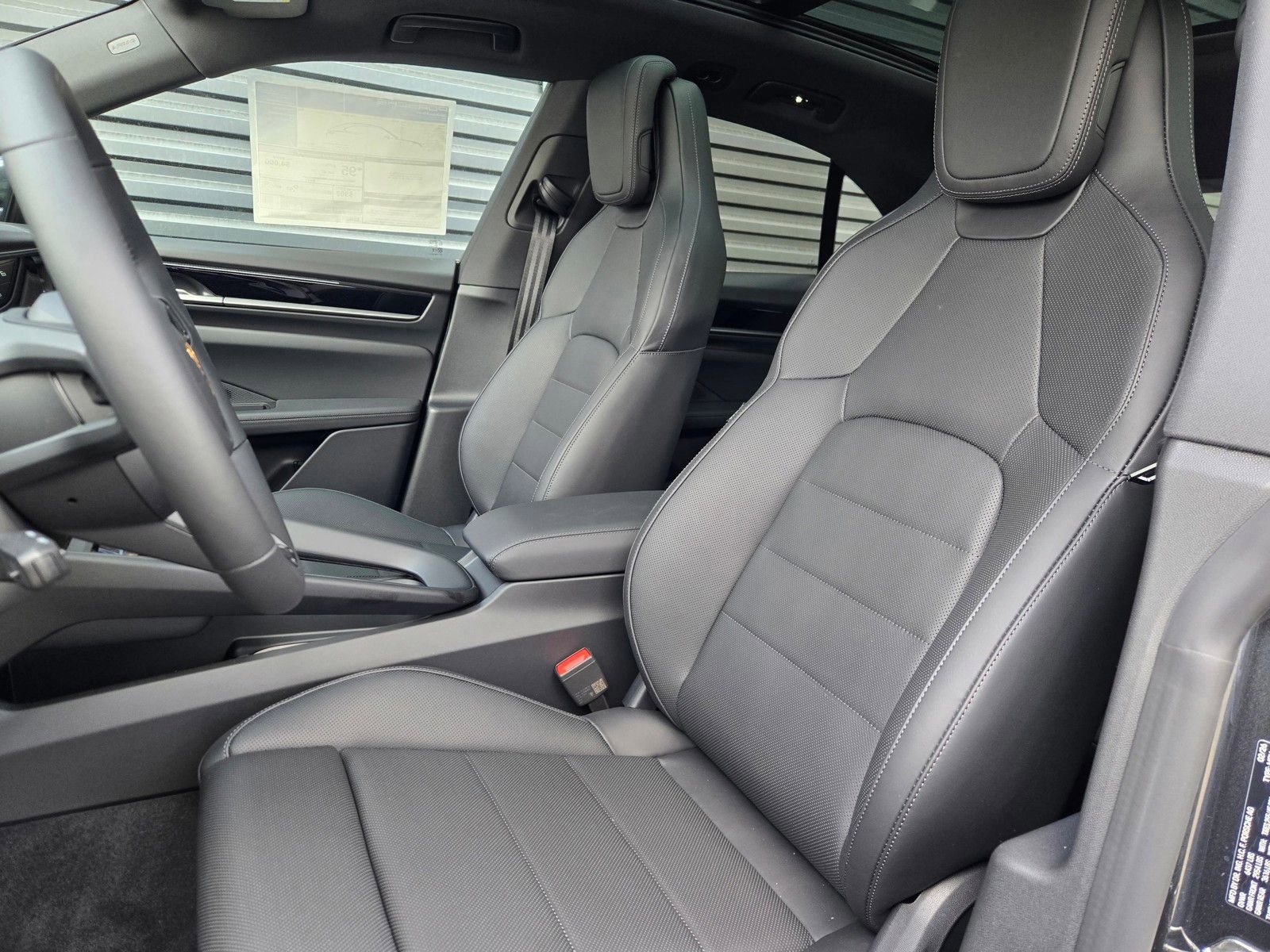 New 2026 Porsche Macan 4 Electric AWD/4WD image 5