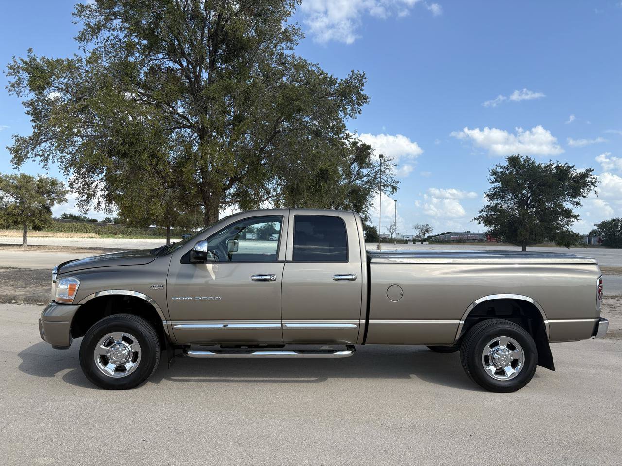 Used 2006 Dodge Ram 2500 Truck Laramie AWD/4WD image 24