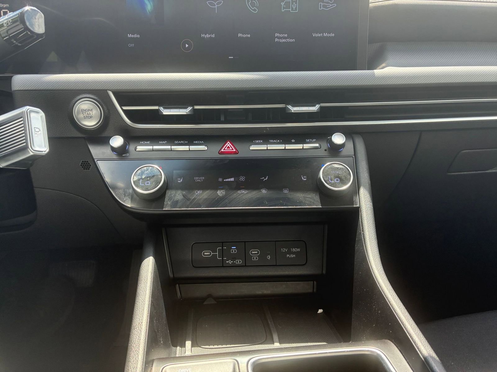 Used 2025 Hyundai Sonata SEL FWD image 17