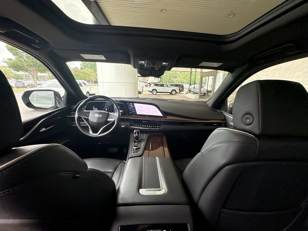 Certified 2023 Cadillac Escalade Premium Luxury AWD/4WD image 21