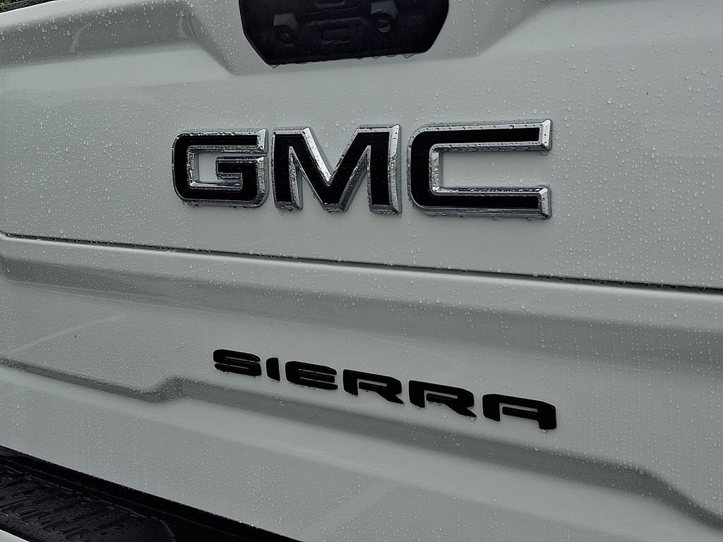 New 2026 GMC Sierra 1500 AT4 w/ AT4 Premium Package AWD/4WD image 11