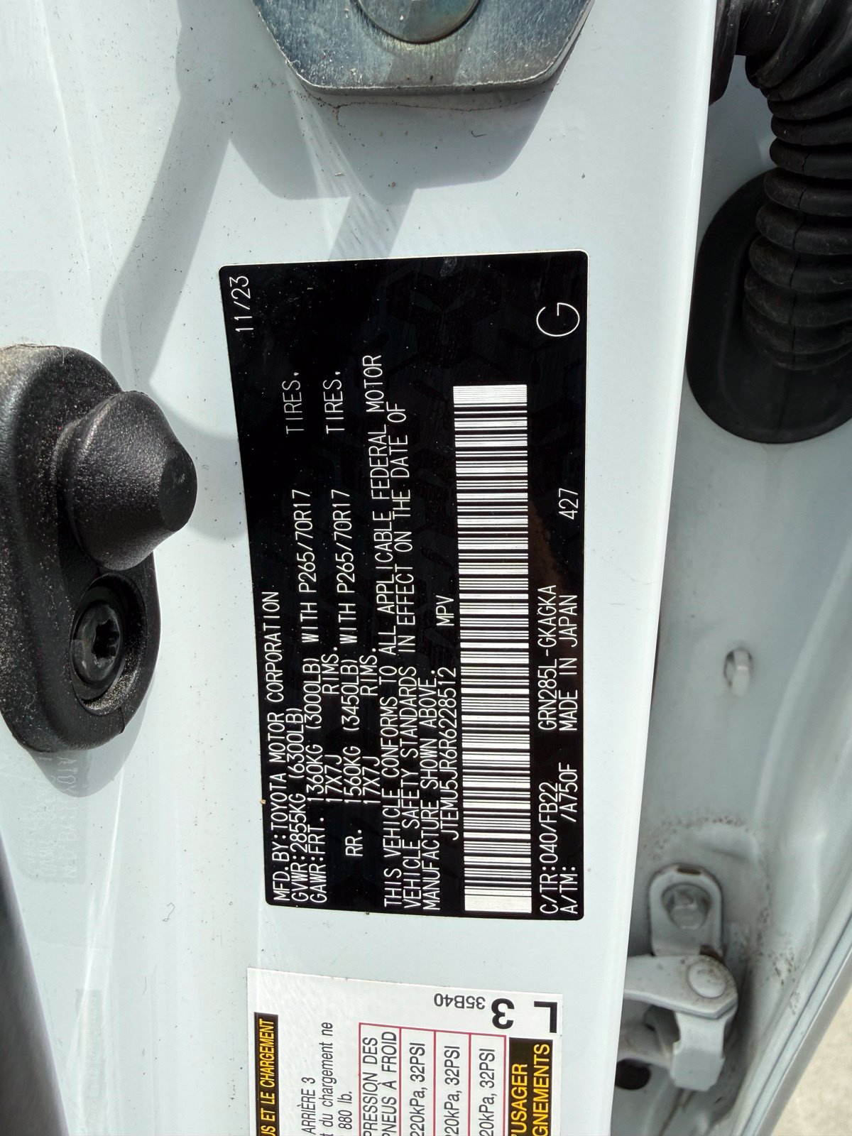 Used 2024 Toyota 4Runner SR5 AWD/4WD image 10