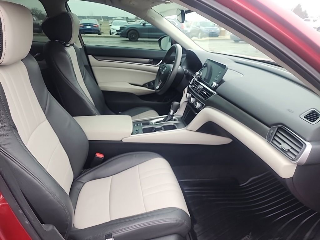 Used 2018 Honda Accord LX image 27