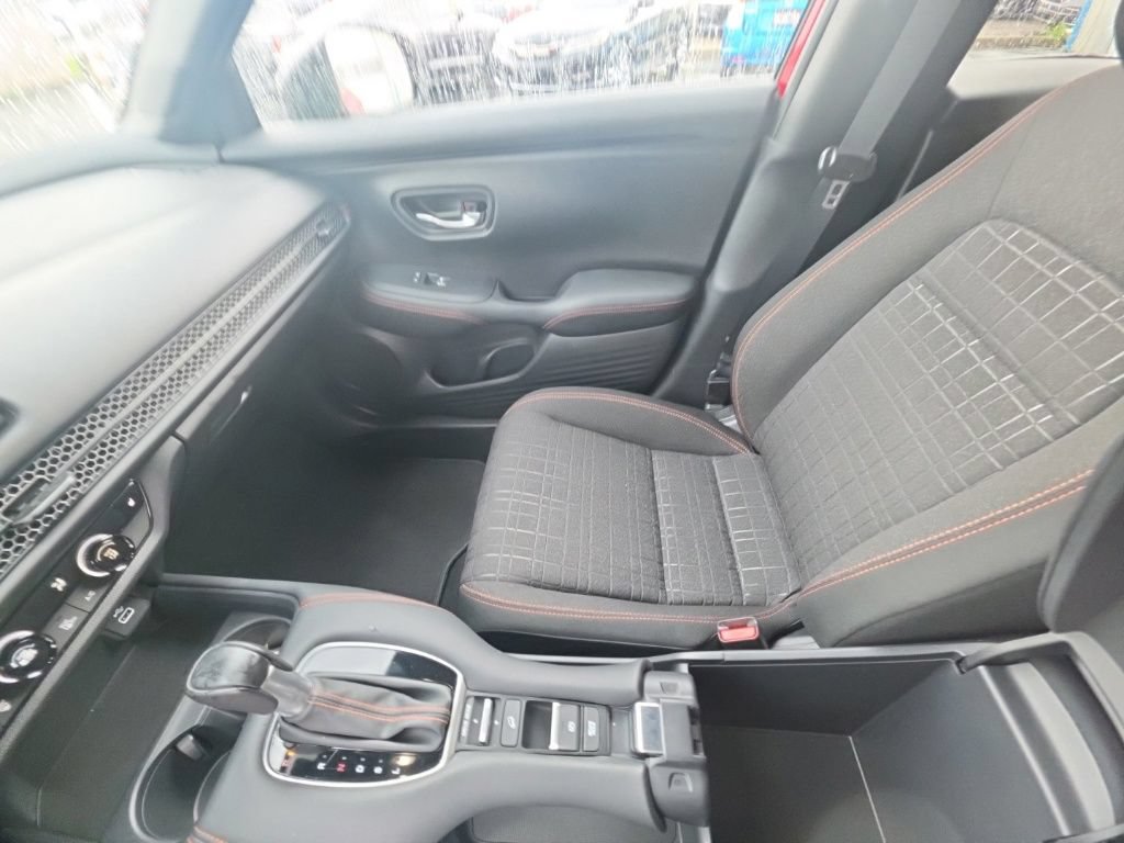 Used 2024 Honda HR-V Sport image 25