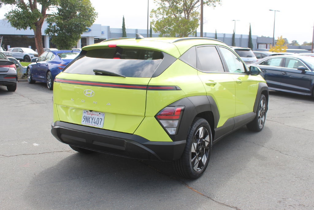 Used 2024 Hyundai Kona SEL FWD image 7
