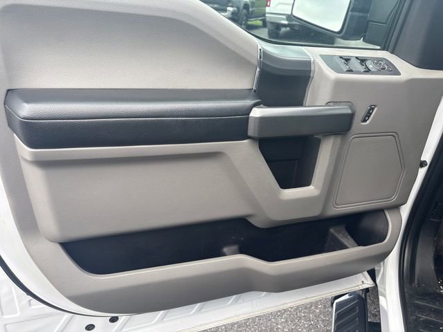 Used 2016 Ford F150 XLT w/ Equipment Group 302A Luxury image 17