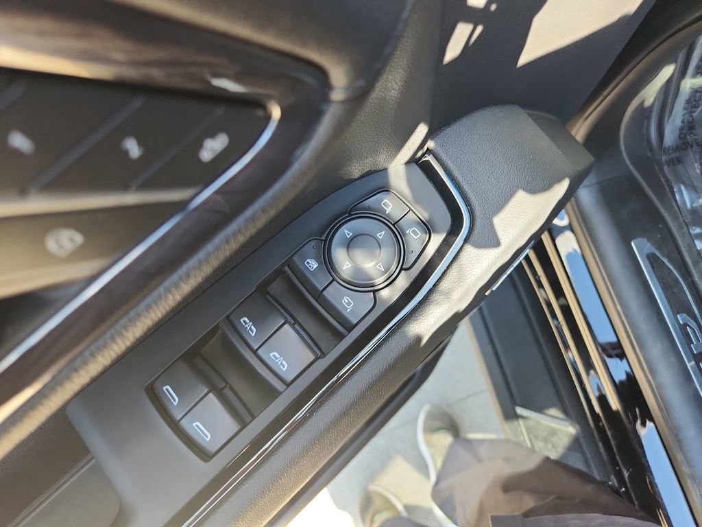 Certified 2024 GMC Sierra 1500 AT4 w/ Technology Package AWD/4WD image 11