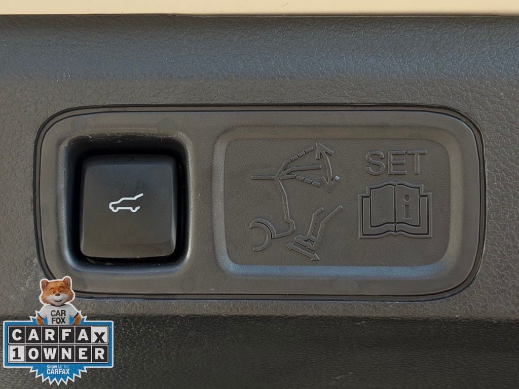 Used 2023 Ford Expedition Limited RWD image 29