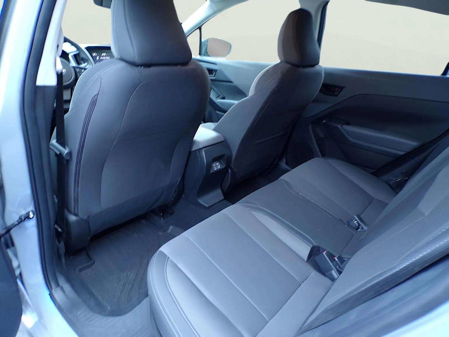 Certified 2025 Subaru Crosstrek 2.0i Premium image 33