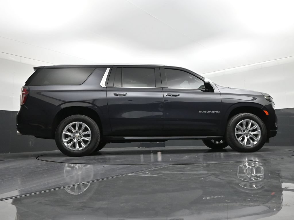 Used 2024 Chevrolet Suburban Premier AWD/4WD image 25