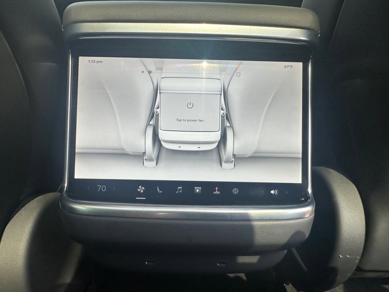 Used 2023 Tesla Model S image 32