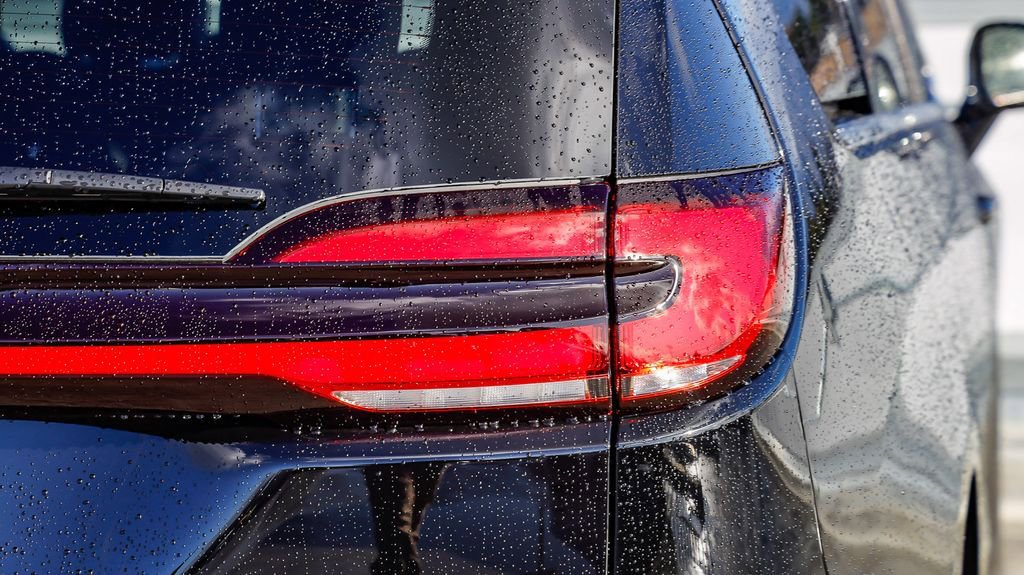 New 2026 Chrysler Pacifica Select image 10