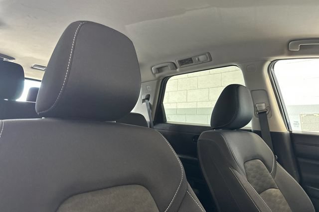 Used 2024 Nissan Pathfinder SV FWD image 19