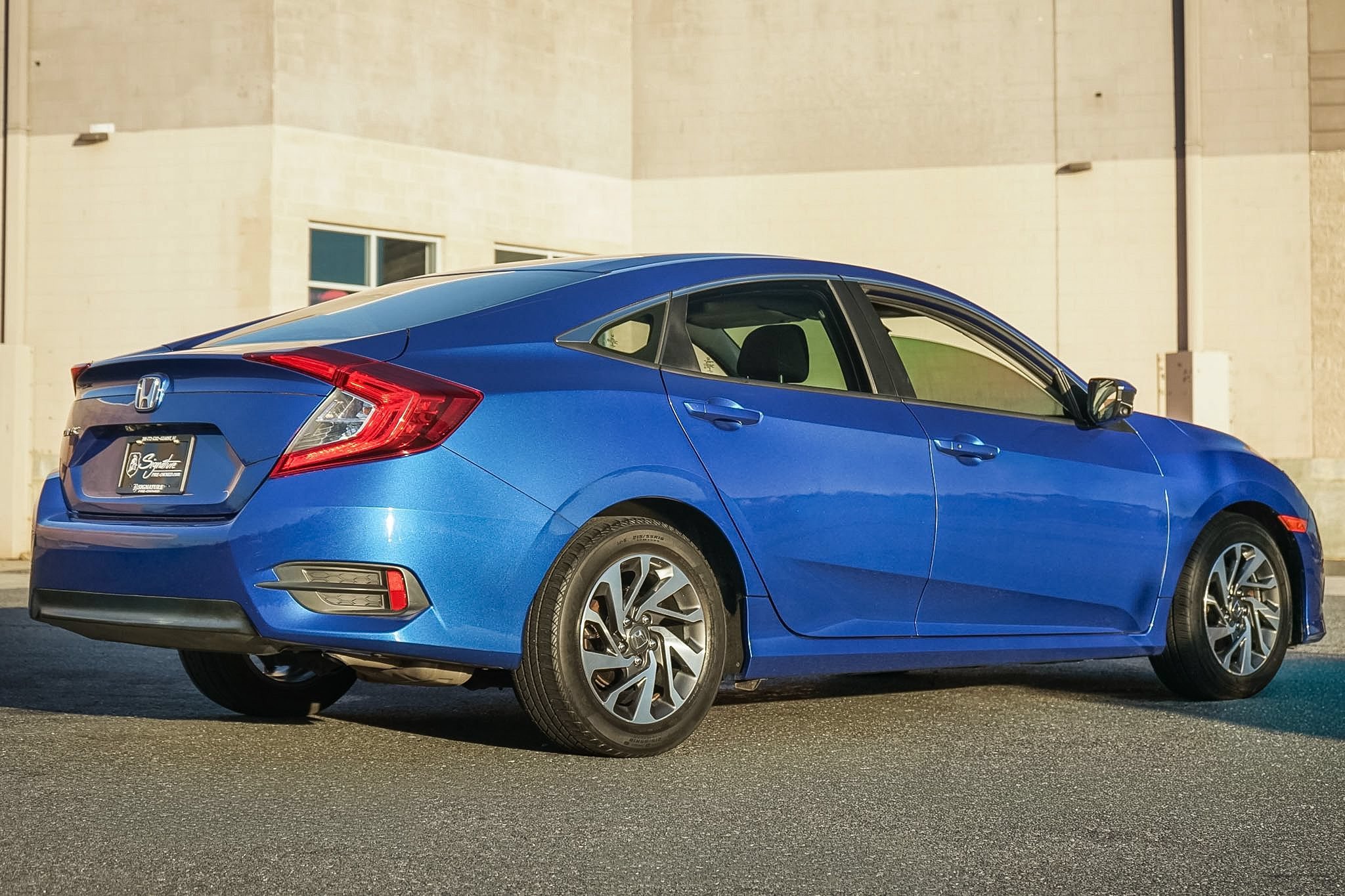 Used 2016 Honda Civic EX image 4